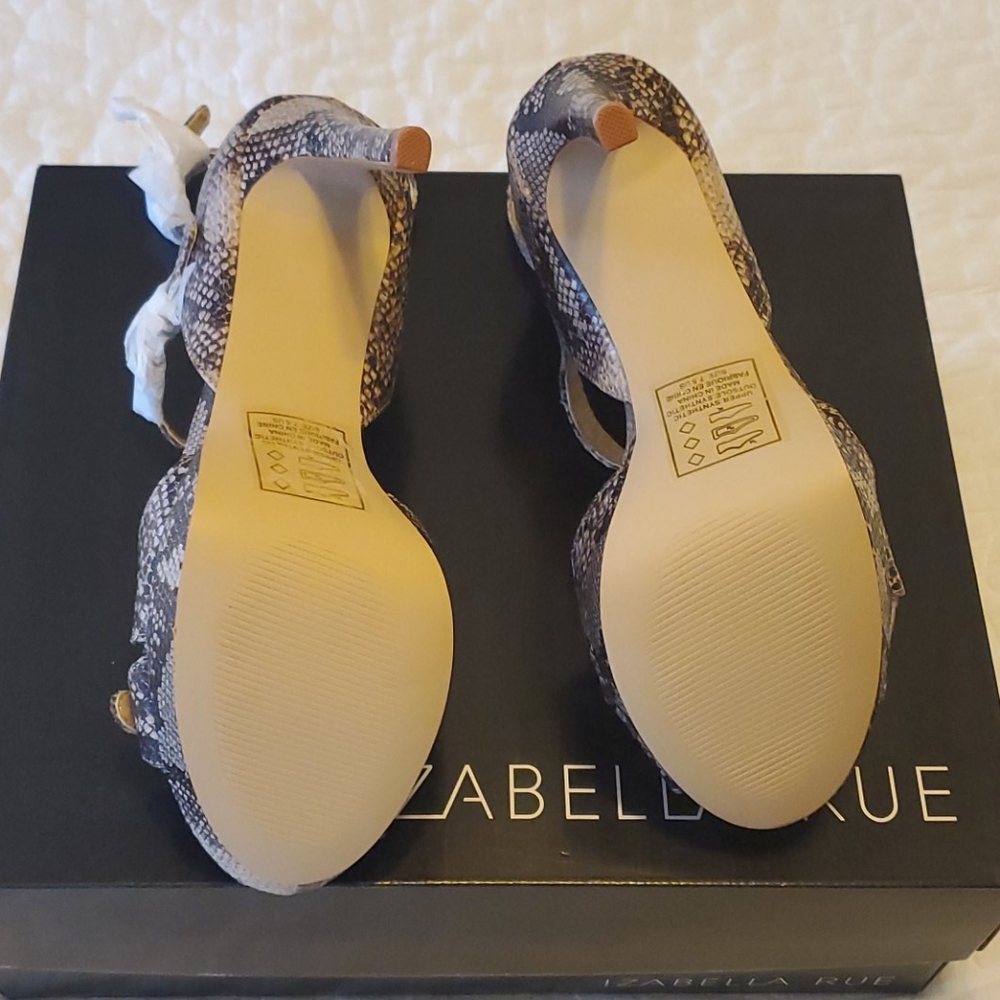 Shoes - Picture 2 of 4